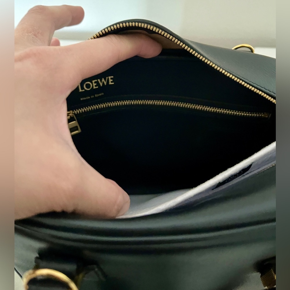 Loewe Amazona 19 Black Nappa Calfskin Leather Bag Detachable Strap Lock & Key - Picture 11 of 12